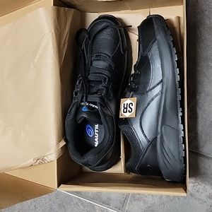 Nautilus safety shoes